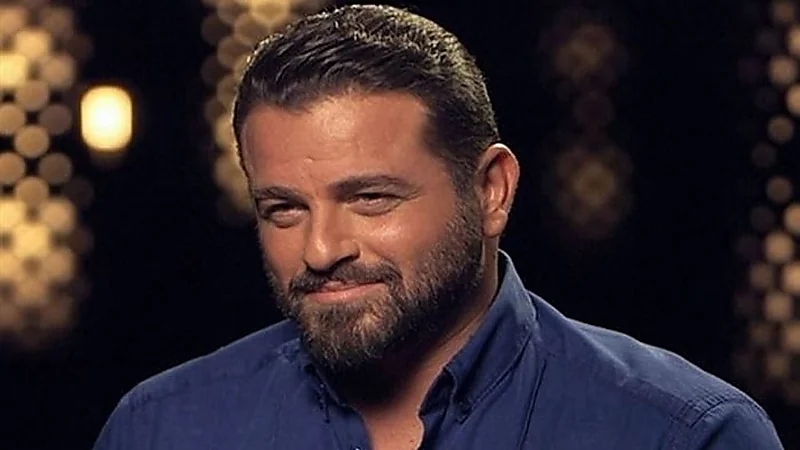 يوسف الخال يرد بقوة على مواقف إليسا السياسية