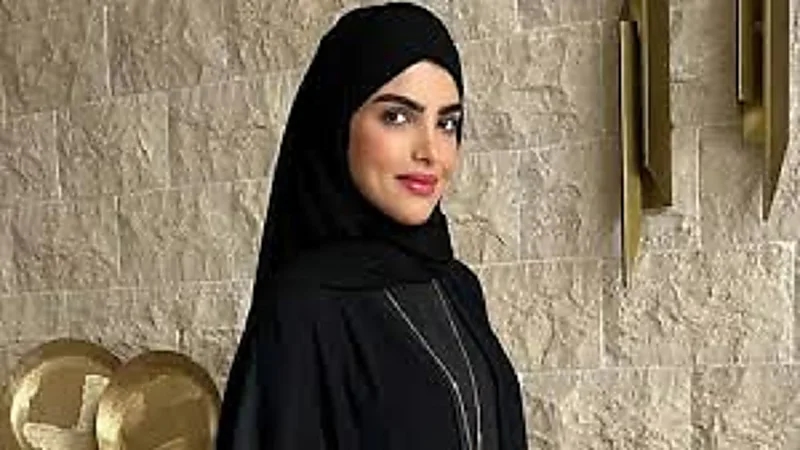 سارة الودعاني توثق رد فعل والدها بعدما أخبرته بتخليها عن الحجاب .. فيديو