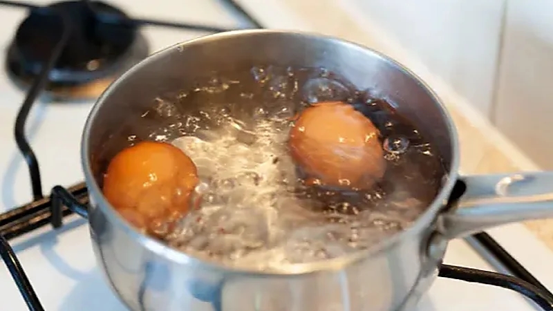 فوائد مدهشة لـ ماء سلق البيض