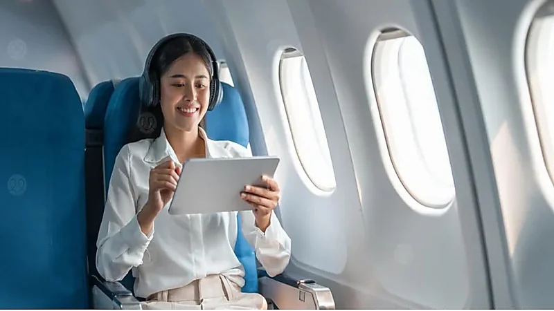 نصائح للوقاية من الجلطات الدموية أثناء السفر الجوي الطويل