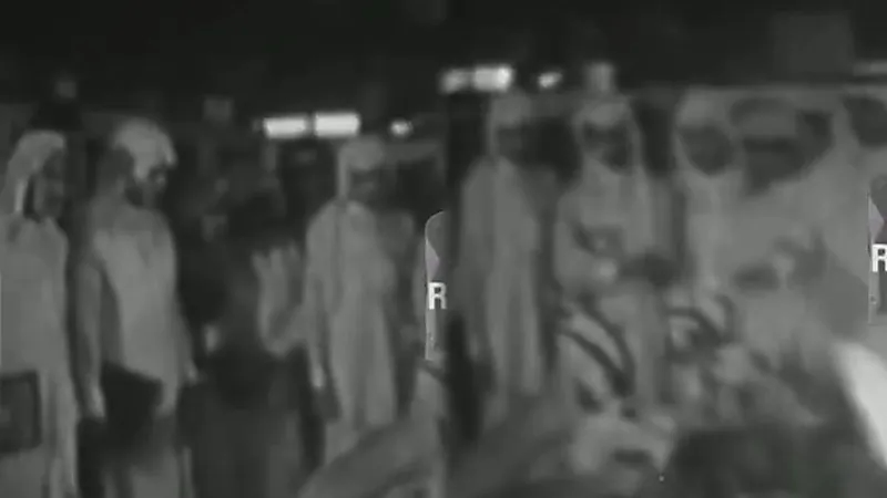 مشهد نادر لطلاب جامعيين بجامعة الملك سعود في بداية السبعينات.. فيديو