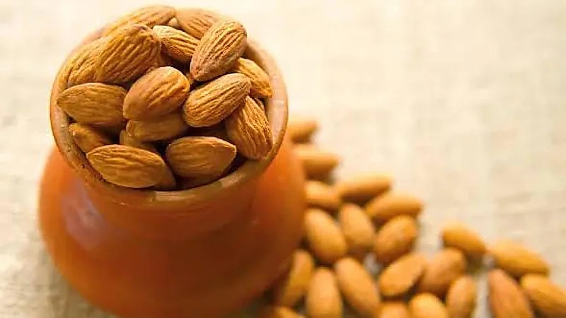 فوائد مذهلة لتناول اللوز يوميًا