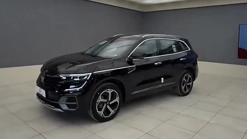 أبرز مواصفات وسعر رينو كوليوس 2025 .. فيديو