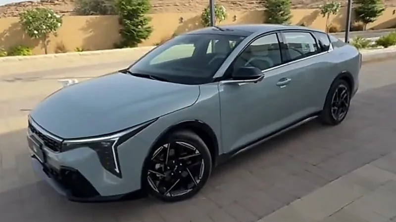 كيا تدشن سيارات K4 2026 بأسعار تبدأ من 87 ألف ... فيديو