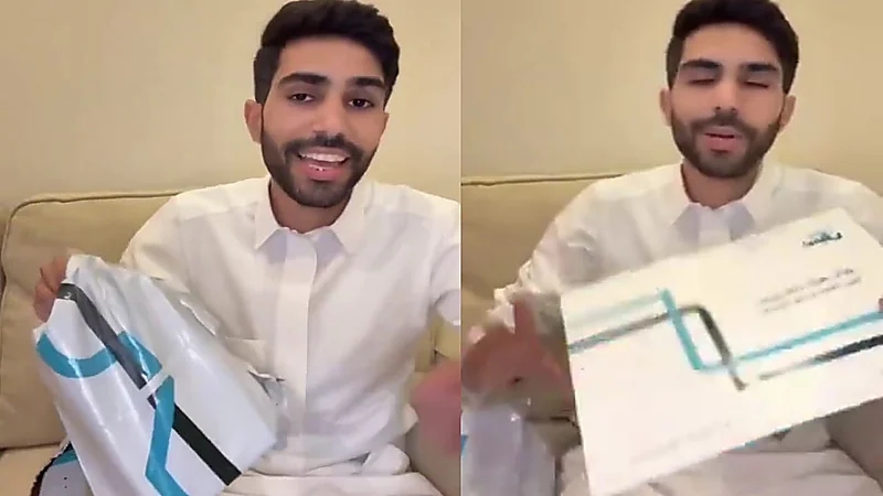 الأحوال المدنية تفاجئ مواطناً بهدية مع شهادة ميلاد مولوده الجديد (فيديو)