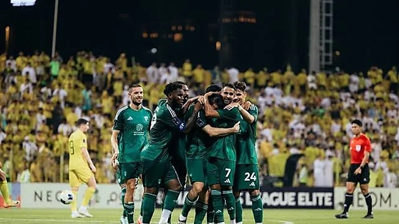 الأهلي يقرر تأجيل التعاقدات