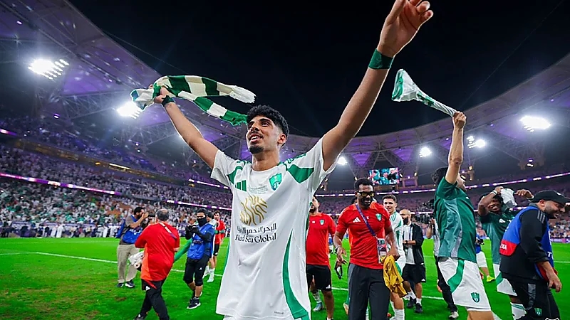 الأهلي يسعى لتجديد عقد لاعبه