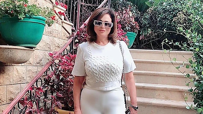 إلهام شاهين تلفت الأنظار برشاقتها خلال رحلتها في لبنان ..صور