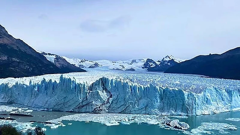 خطر الزوال يهدد نهر بيريتو مورينو الجليدي بسبب التغير المناخي