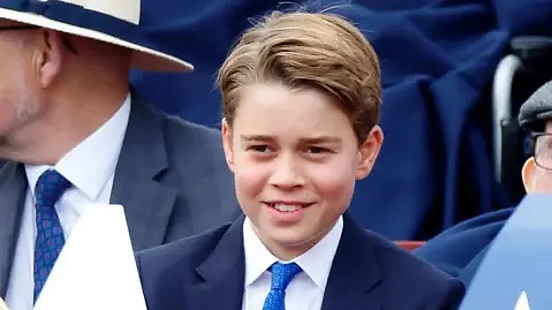 الأمير جورج يظهر ثقته في أولى مهامه الملكية الرسمية