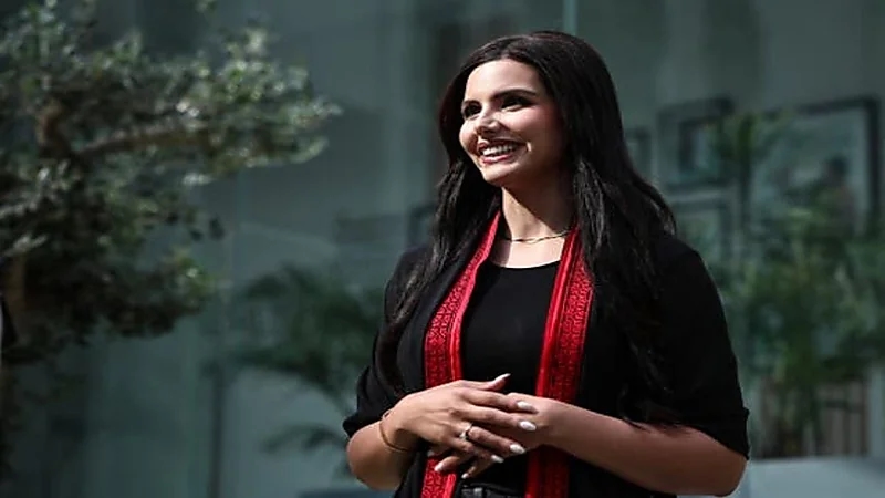 فلسطينية تشارك في مسابقة ملكة جمال الكون