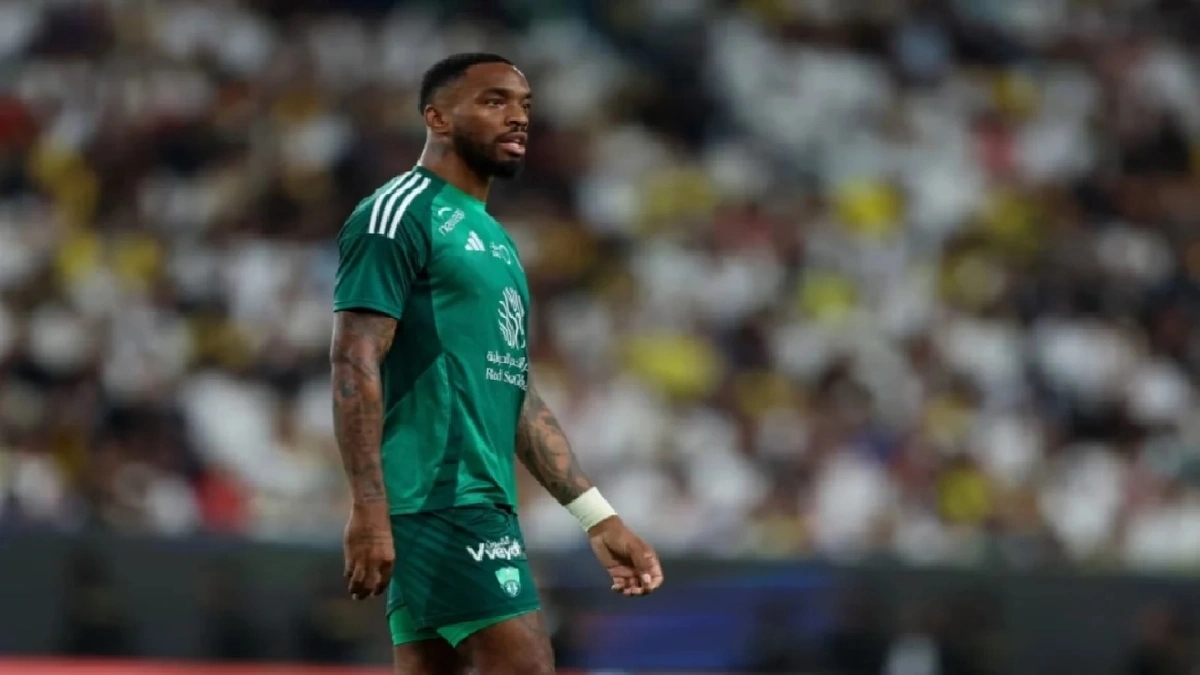 توتنهام يدرس ضم إيفان توني