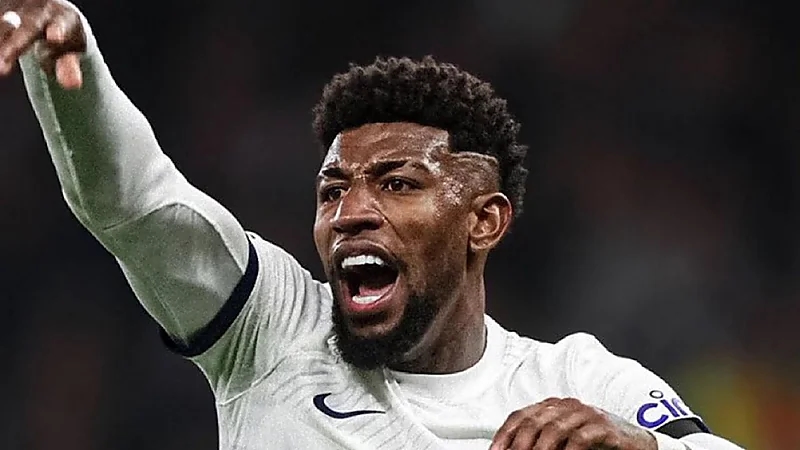 توتنهام يرفض بيع عقد إيمرسون للنصر