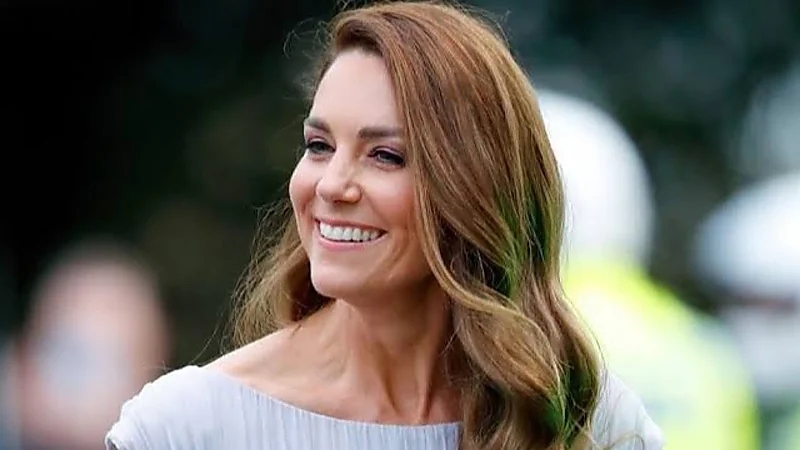 الملكة المستقبلية لبريطانيا تبهر العالم بالعزف على البيانو في مسابقة عالمية