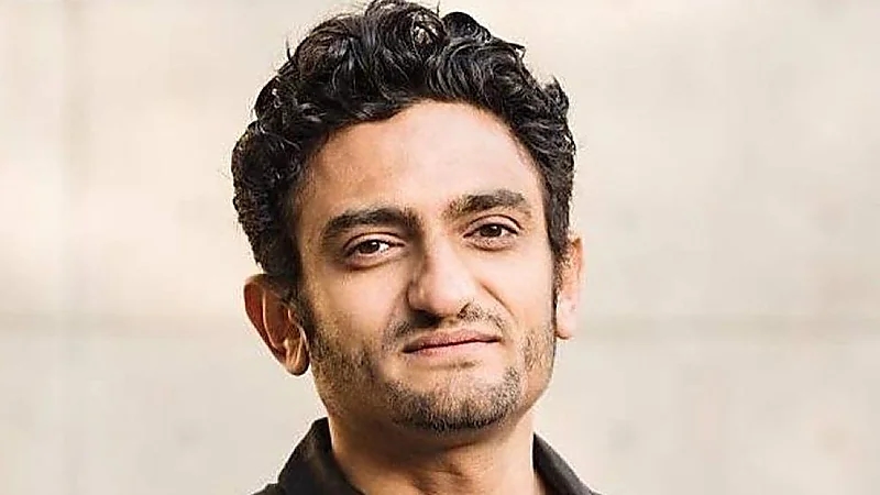 ‎السجن 6 أشهر بحق وائل غنيم لسب وقذف تركي آل الشيخ