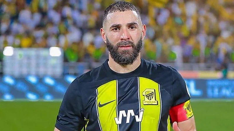 الكشف عن موعد عودة بنزيما لـ معسكر الاتحاد