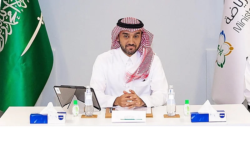 وزير الرياضة يكشف عن عدد اللاعبين الذين اجتازوا اختبار اللياقة في المنتخب .. فيديو