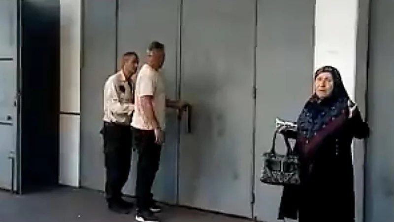 بالفيديو.. مودع جديد يحاول اقتحام BLOM Bank في صيدا