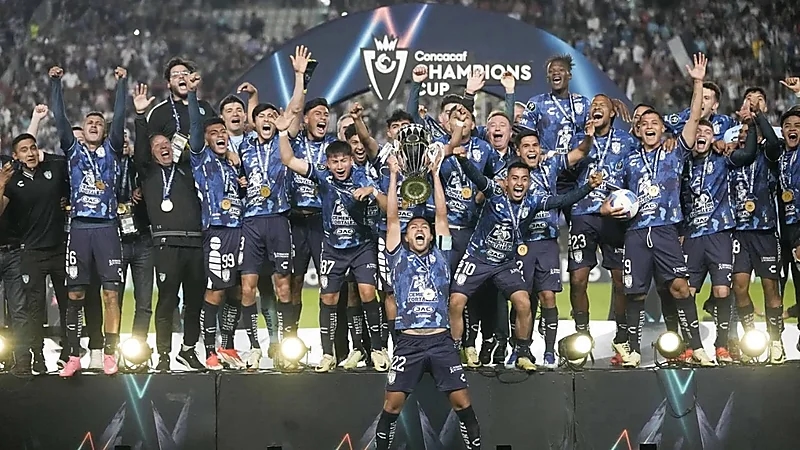 باتشوكا يوجه رسالة لأندية المجموعة الثامنة