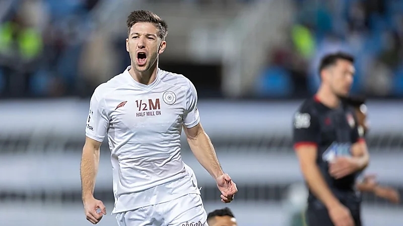 فييتو يوضح سر انضمامه للشباب بعد رحيله عن الهلال 