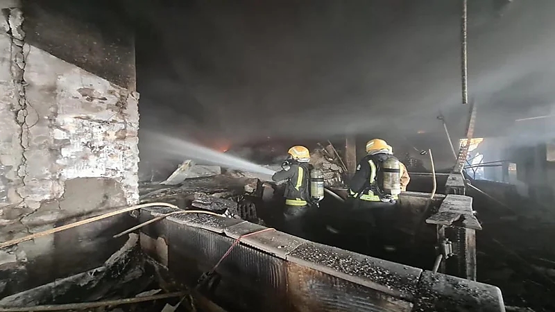 اندلاع حريق في مطعم بالرياض.. صور