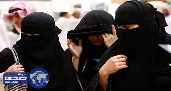 وسم يبرز مواقف النساء من تعدد الزوجات.. وإحداهن: " العزوبية ذبحتني "