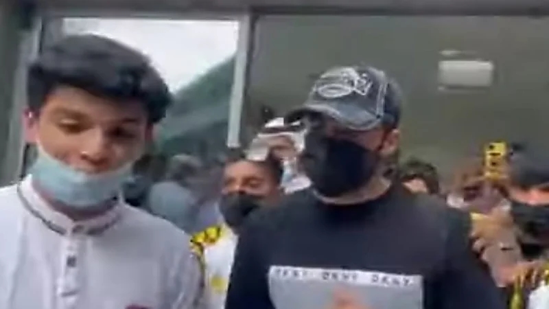 شاهد.. جماهير الاتحاد لحمدالله:" نبغى بطولة هالسنة"