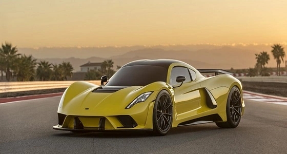 هينيسي فينوم F5 تنطلق بمحرك V8 سعة 7.6 لتر بقوة تفوق 1600 حصان