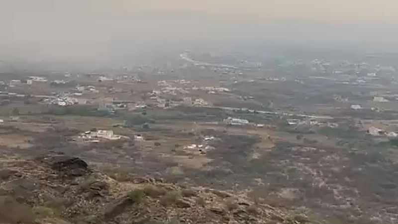 سحب رعدية وصواعق تغطي سماء جازان والذروة في أغسطس..فيديو