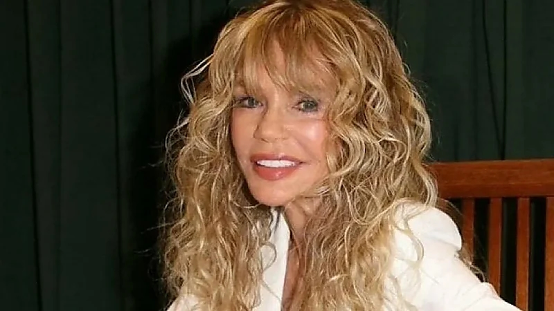 منع ديان كانون من دخول البيت الأبيض بسبب تزوير سنها