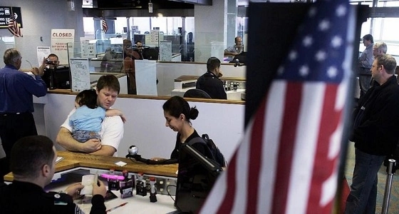 الإدارة الأمريكية تطالب المحكمة العليا بتنفيذ قرارات ترامب الأخيرة