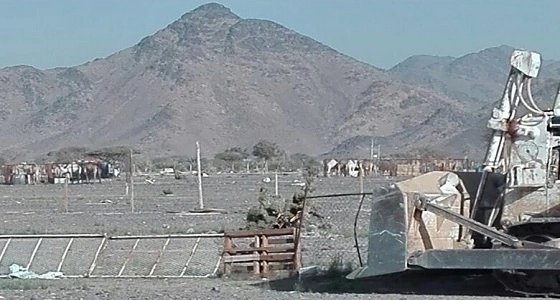 بالصور.. بلدية الفريش تزيل تعديين بالمدينة