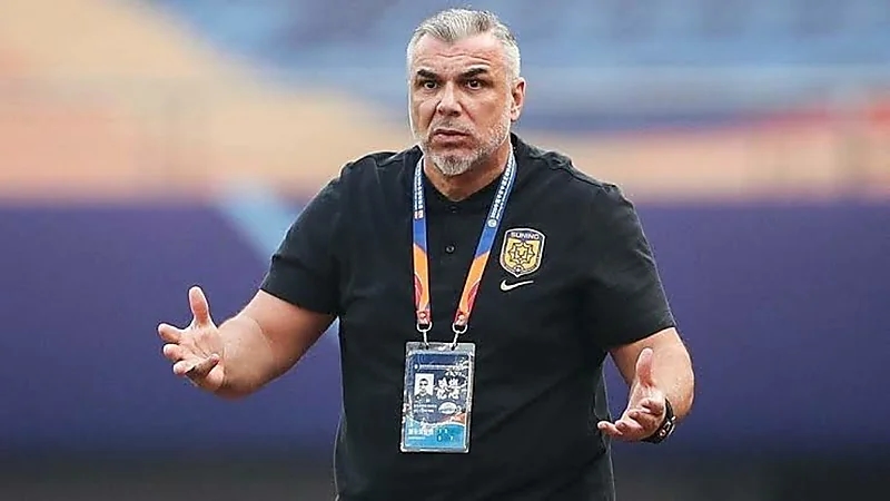 صحيفة رومانية تكشف عن حجم ثروة مدرب الهلال السابق "كوزمين"