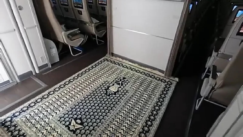 مصلى في طائرات الخطوط السعودية بهويتها الجديدة