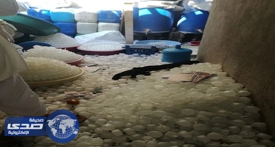 بالصور.. ضبط مصنع لتعبئة مياه زمزم مغشوشة في مكة