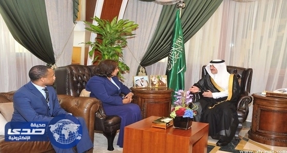 أمير الشرقية يستقبل القنصل الأمريكي بالظهران