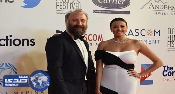 بشرى تحرج بطل مسلسل حريم السلطان على الهواء