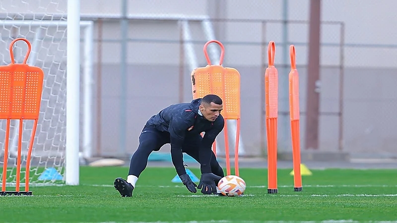 غياب حارس ضمك عن مواجهة الأهلي غدًا