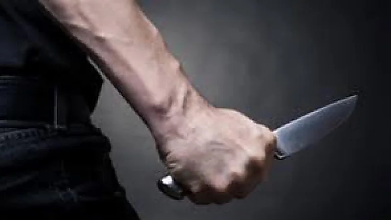 مقتل سيدة طعنًا على يد طليقها