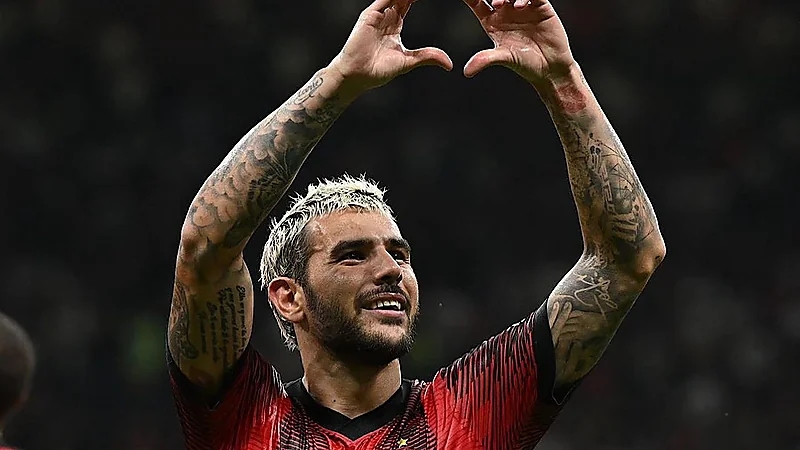 جماهير الهلال تتفاعل مع ثيو هيرنانديز على حسابه .. فيديو