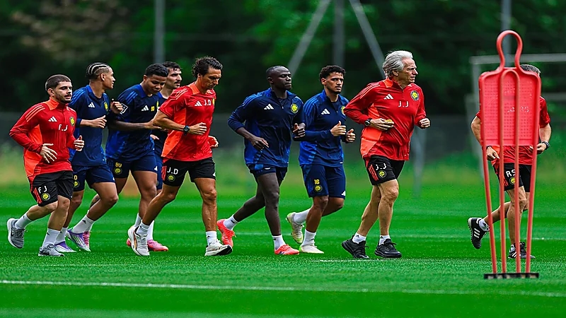 النصر يواجه إس يوهان و4 فرق أخرى بمعسكره الخارجي