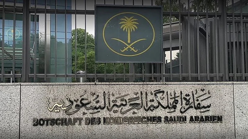 سفارة المملكة في أوغندا تكشف حقيقة دهس مواطن تحت أقدام فيل