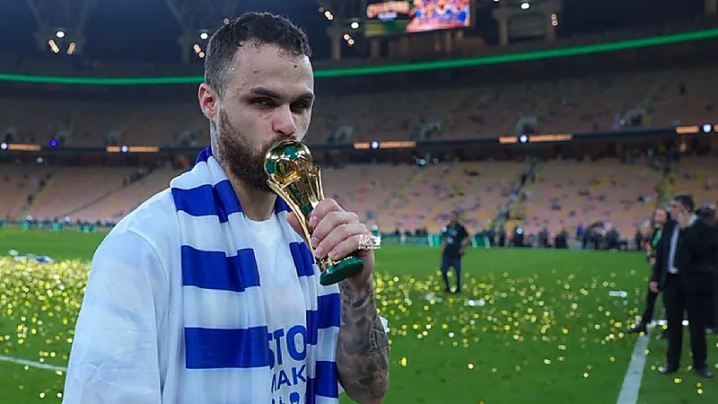 الهلال يرد على كورينثيانز بشأن التعاقد مع ميشايل ديلغادو