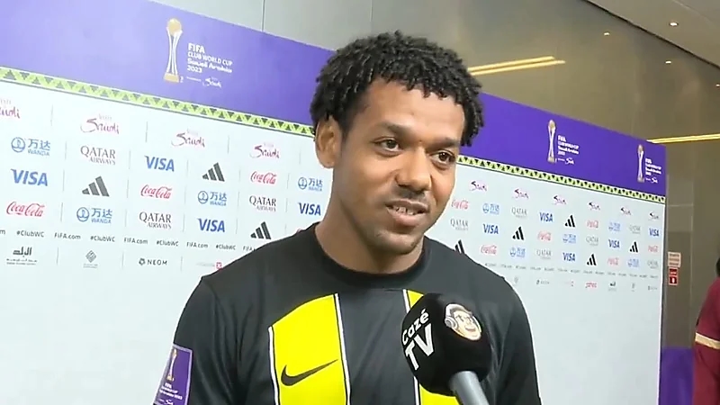 رومارينهو: هناك 35 مليون برازيلي يدعمون الاتحاد في المونديال .. فيديو