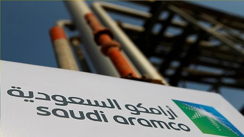 أرامكو  توقّع صفقة بقيمة 11 مليار دولار في مشاريع المعالجة والنقل بالجافورة