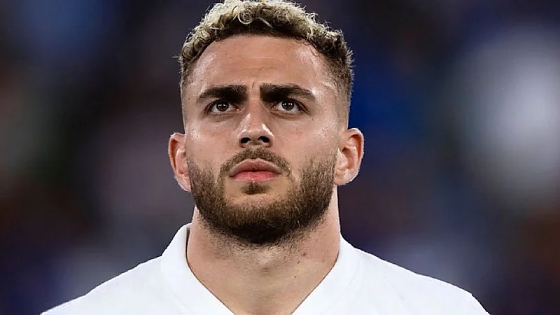 عرض ضخم من نيوم لضم باريش ألبر يلماز من غلطة سراي