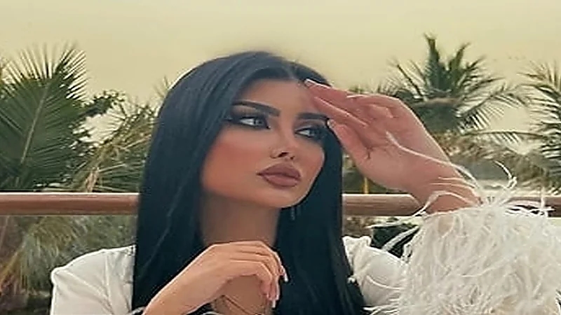 ملكة كابلي تظهر بإطلالة رياضية جريئة والجمهور يعلق