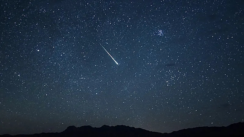 ذروة شهب التنين 2021 في سماء المملكة غداً