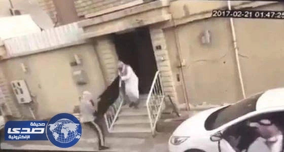 بالفيديو..الكشف عن مفاجأة في واقعة مطاردة مواطن للصين حاولوا سرقة منزله