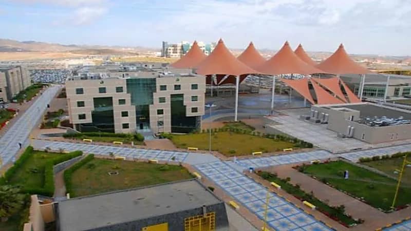 تطور جديد في واقعة وافد صور النساء أثناء ركوبهن معه بالرياض